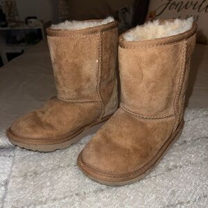 Kids Short Chestnut Uggs